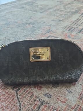 MICHAEL KORS Brown Logo Cosmetic Pouch